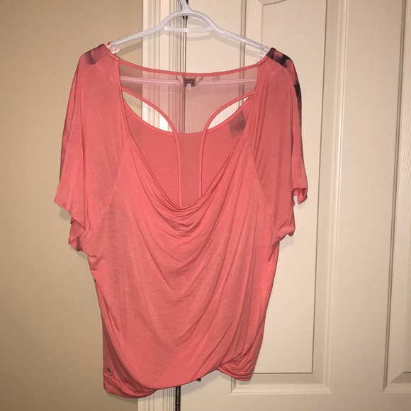 Pink Guess top - Picture 2 of 2